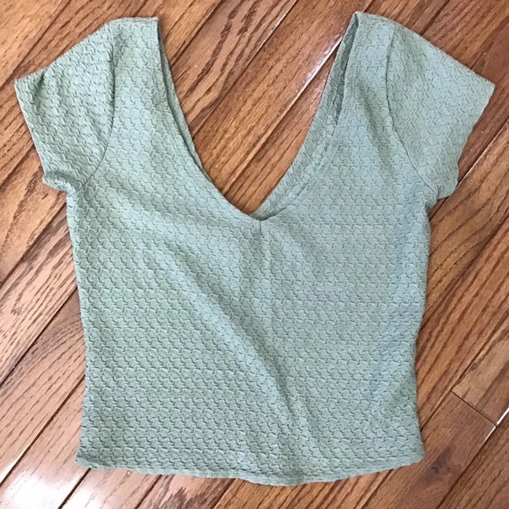Hollister texture light green baby crop top shirt